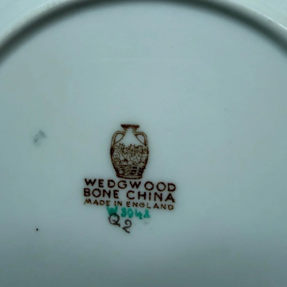 Wedgewood Posey Spray Salad Plate